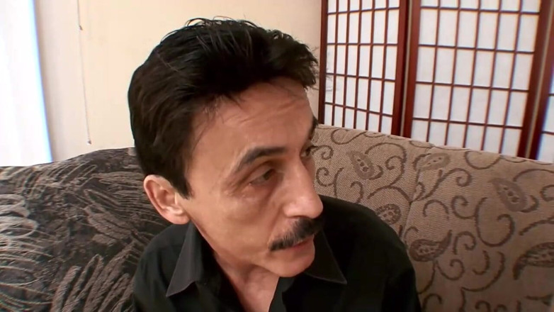 Old PIGS XXX: Babi tua mengongkek pepek manis seorang awek muda