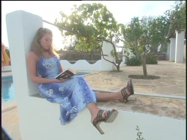 Lucky Cooch: Chica entrevistada