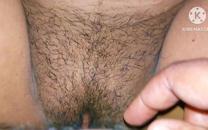 Ushabhabhi69: Švagr šuká svou švagrovou v noci ||