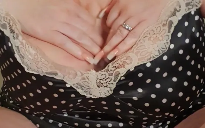 JJ Jewel BBW: Oily Massage and Nipple Play with 36jj Tits