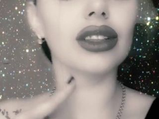 Goddess Misha Goldy: Подивіться, яка я краса!