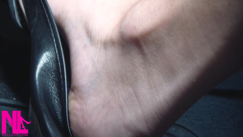 Nyllady: Revving and Driving in Black Leather Flats on Barefeet