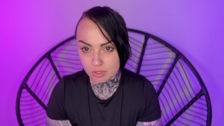 Miss Valentina: Bedtime Yawning Fetish