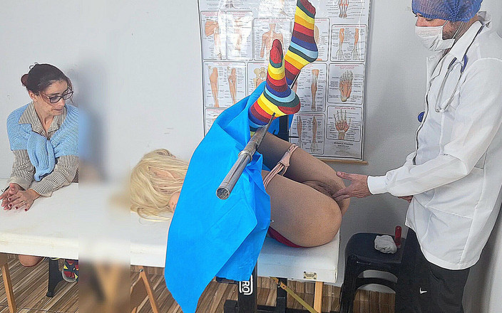 FannySquirting: Macecha bere nevlastní dceru poprvé ke gynekologovi!