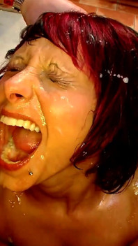 Ggg John Thompson - - Nicki Thompsons Bukakke Cumslut Orgy Frenzy
