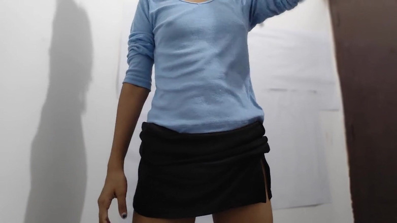 desigirl93: Indická desi vysokoškolská vysokoškolská náctiletá holka se převléká a masturbuje...