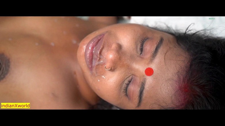 Indian Xshot: Istri polos india dibagikan sama suaminya yang nakal