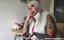Fetish Videos By Alex: Tätowierte blondine raucht 2