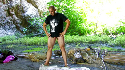 German amateur - 100% German hardcore videos: Sexy hřebec je sveden v jeskyni
