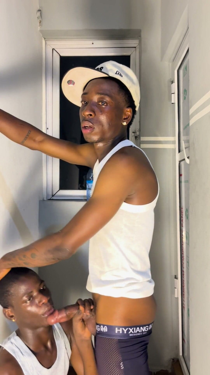Dickpresido: Sexy Twink Got Fucked by Big Dick