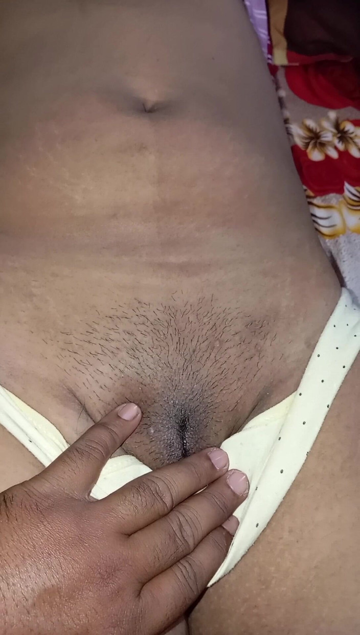 Manjushukla: Bhabhi India yang cantik dengan pepek yang cantik