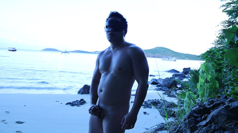 barenakedboy: Vagues du matin et envies musclées : strip-tease au bord de...