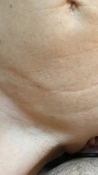 Dia memancut ke dalam MILF dan MILF memancut mani padanya.