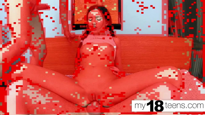 My 18 Teens: My18teens - junge schlampe doppelpenetration und sperma auf titten
