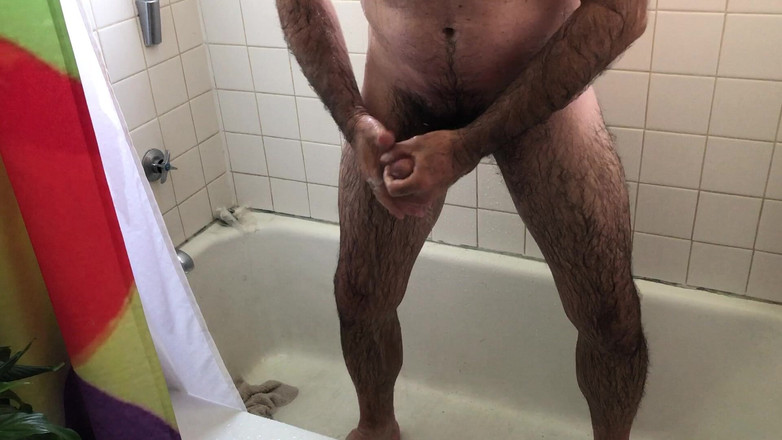 OhTrevor: Ohtrevor, papa mature poilu, grosse bite bien dure et mouillée