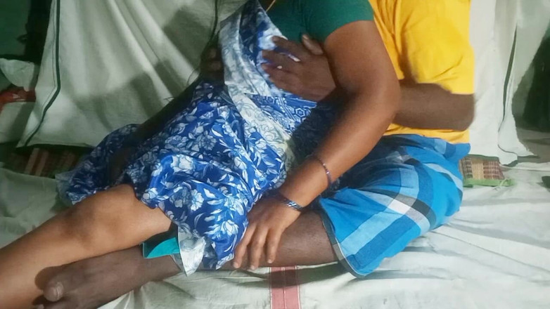 Desi Sathiya: Indická desi Roztomilá manželka manžel si užívá romantické chvíle