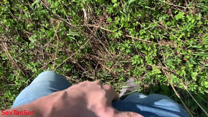SexTanSer: Un motociclist pe o motocicletă se masturbează. Am reperat-o și am...