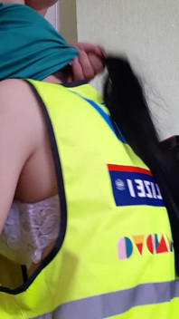 Liżę cipkę mojego szefa MILF na promocję