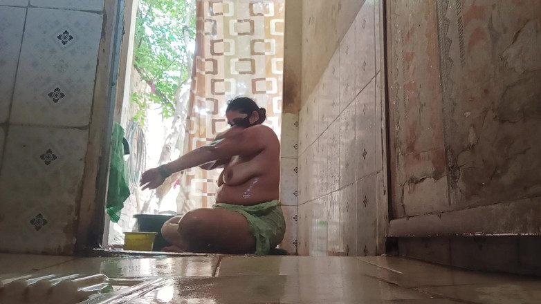 Desi_bhabhi121: Sex bhabhi với phòng tắm video mở