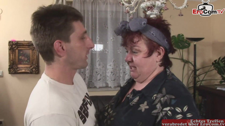 EroCom: Gorda fea y vieja señora de la limpieza seducida por...
