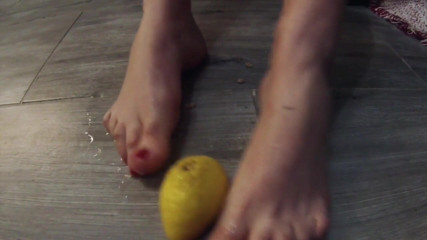 Foot Fetish Heaven: The lemon squeeze