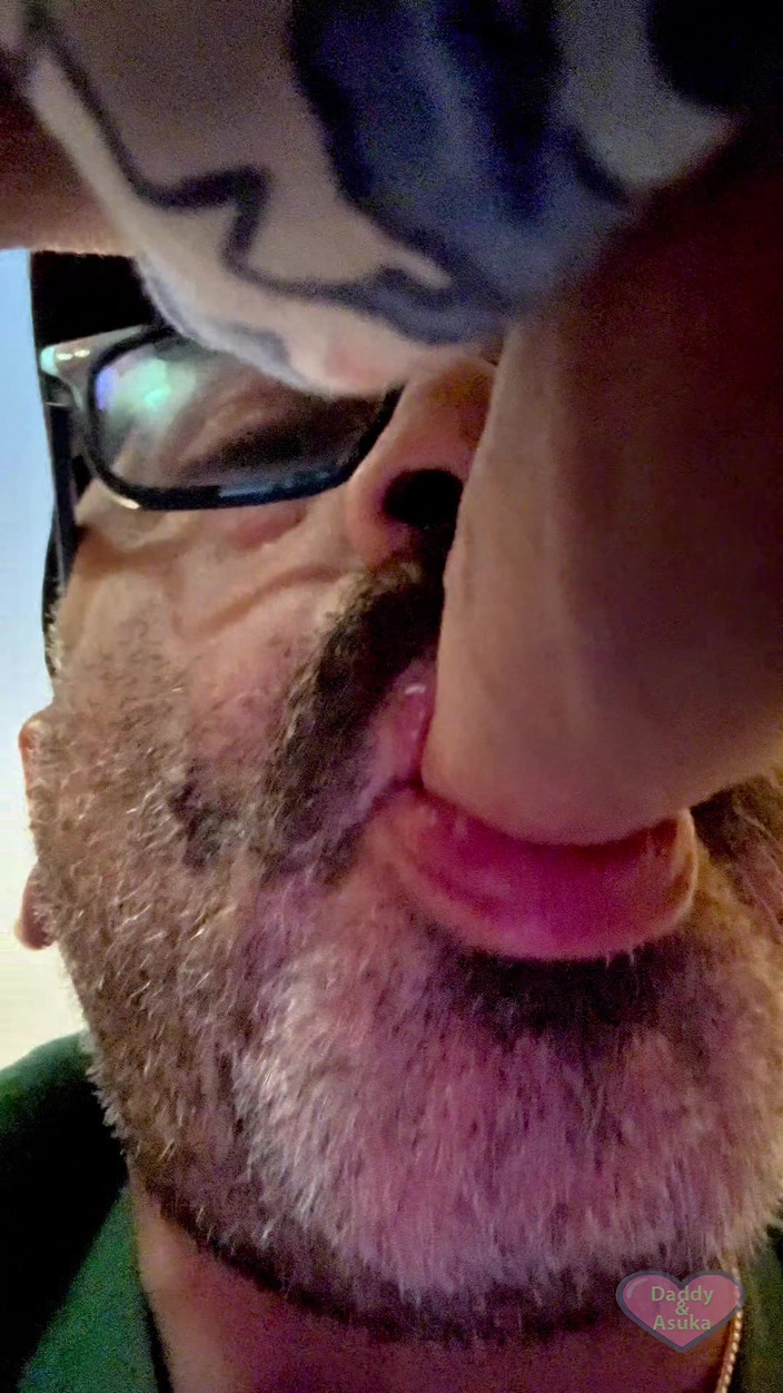 Daddy and Asuka: Epické Sezení, Snědená a Vystříkaná Tátou