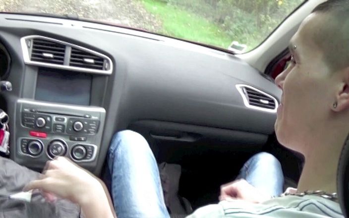 Crunch Boy: Gay suck his straight friend in his car