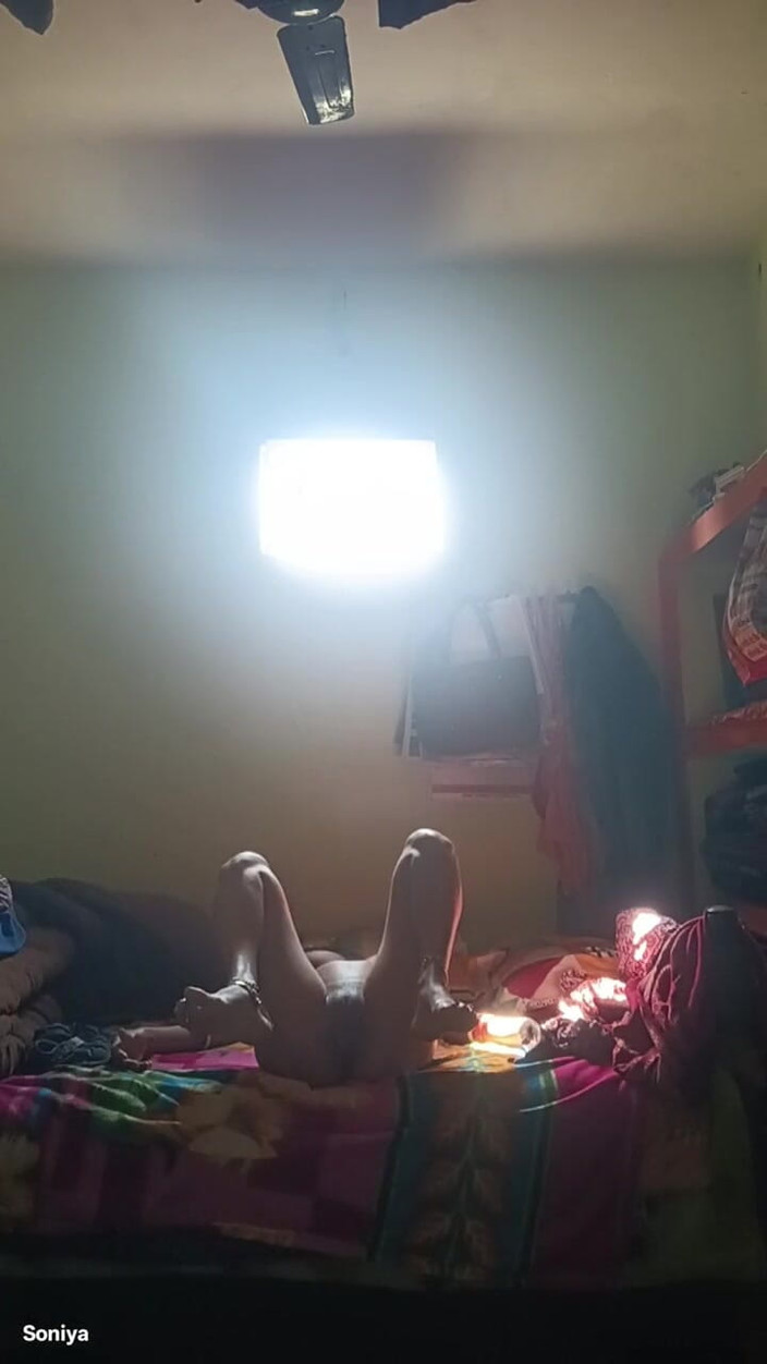 pooja99999: Desi Soniya schwanger Bhabhi Ki Jabardast Chodai