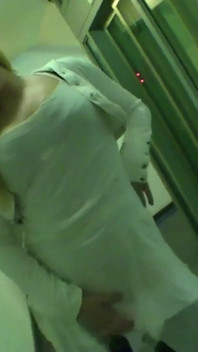 Mi-am luat coada din pantaloni în parcare