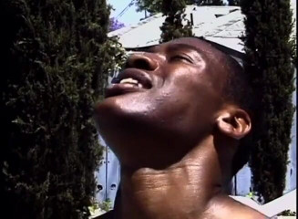 Gay 4 Pleasure: Two wet bodies fucking at the swimming pool