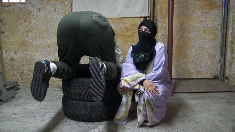 Souzan Halabi: Bini muslim mengongkek askar Amerika dalam duburnya