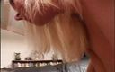 Big Tits World: Blond cycata kobieta ma poważną lekcję seksu