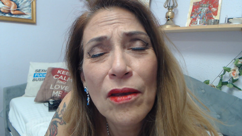Melissa Johnson: 내 애널 딜도를 타고 있는 JOI 페이스 클로즈업!
