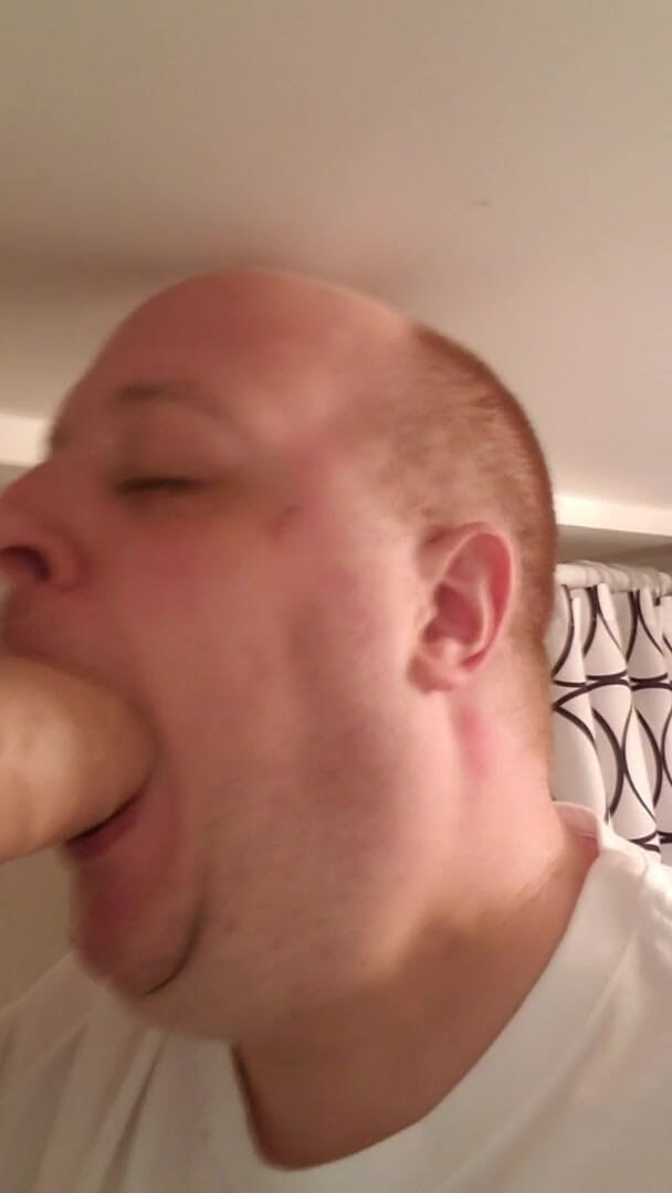 Charlieboy69: Zkuste deepthroat 14 palcový robertek