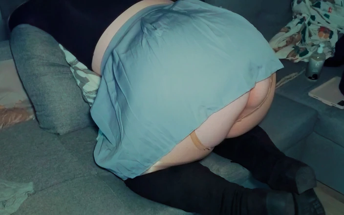 EvStPorno: Unfaithful Woman Penetrated by Her Neighbor. Tights Thigh Highs Skirt