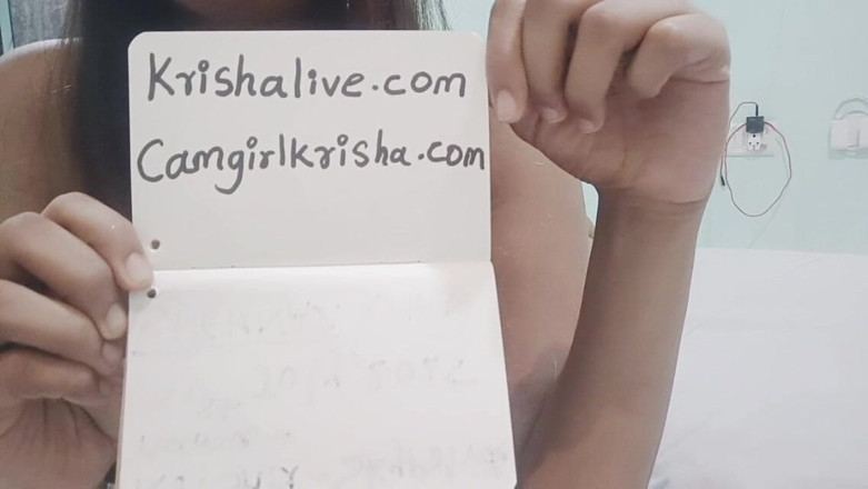 Krisha: 침대에서 핫한 인도 바비