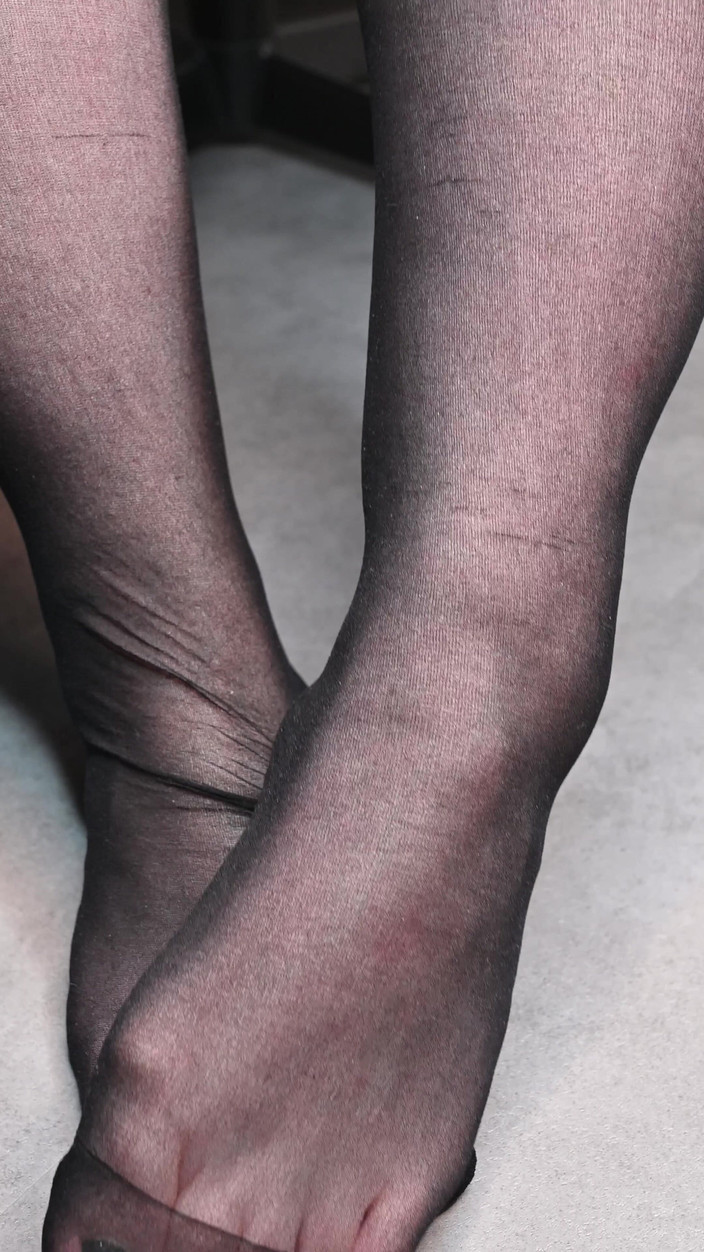 Sexyskyfeet: Asmr Nylons voeten wrijven Extreem Ontspannend En Tegelijkertijd Opgewonden Nylon...