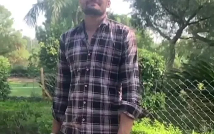 Sinu live: Hot Boy Indian Desi Guy