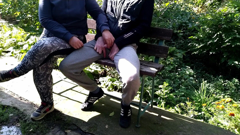 OurFetishLife: Jag litar på min kuk till min styvmamma på gatan