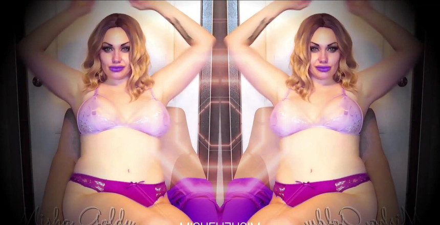 Goddess Misha Goldy: Micuților mei purceluși le place să fie sclavii mei!