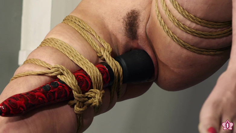 Good Giirl Mila Maeve: Bondage orgasmo tormenta escrava mila suporta constantes vibrações de clitóris...
