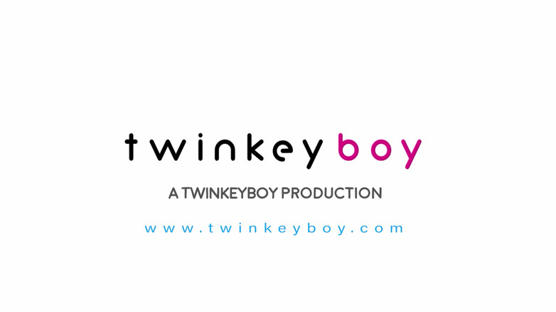 Twinkey Boy Studios: Twinkeyboy: Chàng trai twink nóng bỏng nuốt chửng