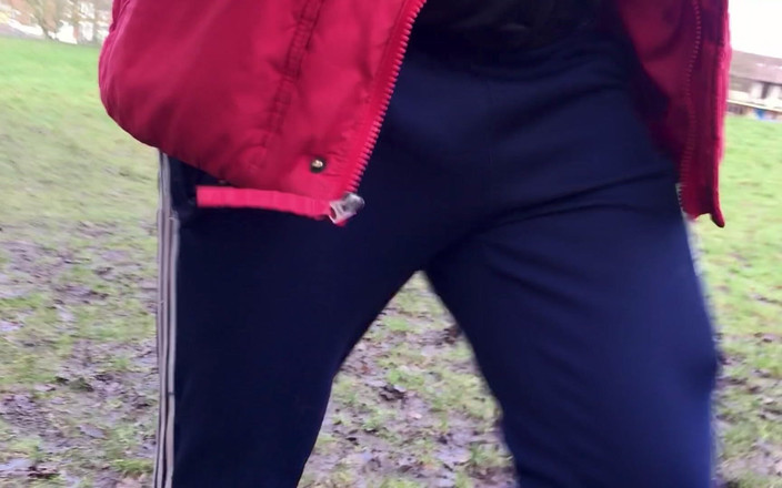 MrMagicDevil: Jadi ia adalah musim sejuk dan ia sangat sejuk di...