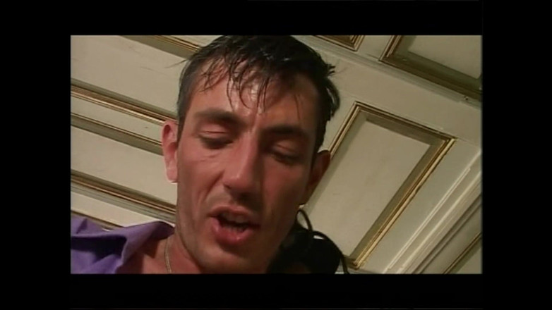 MILF still slut: 大奶子老熟女被干并射在紧致阴户上