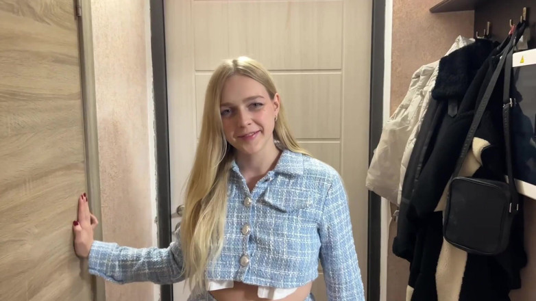 Arisha Mills: Можешь трахнуть меня назло моему бойфренду? Сосед предложил мне ее киску