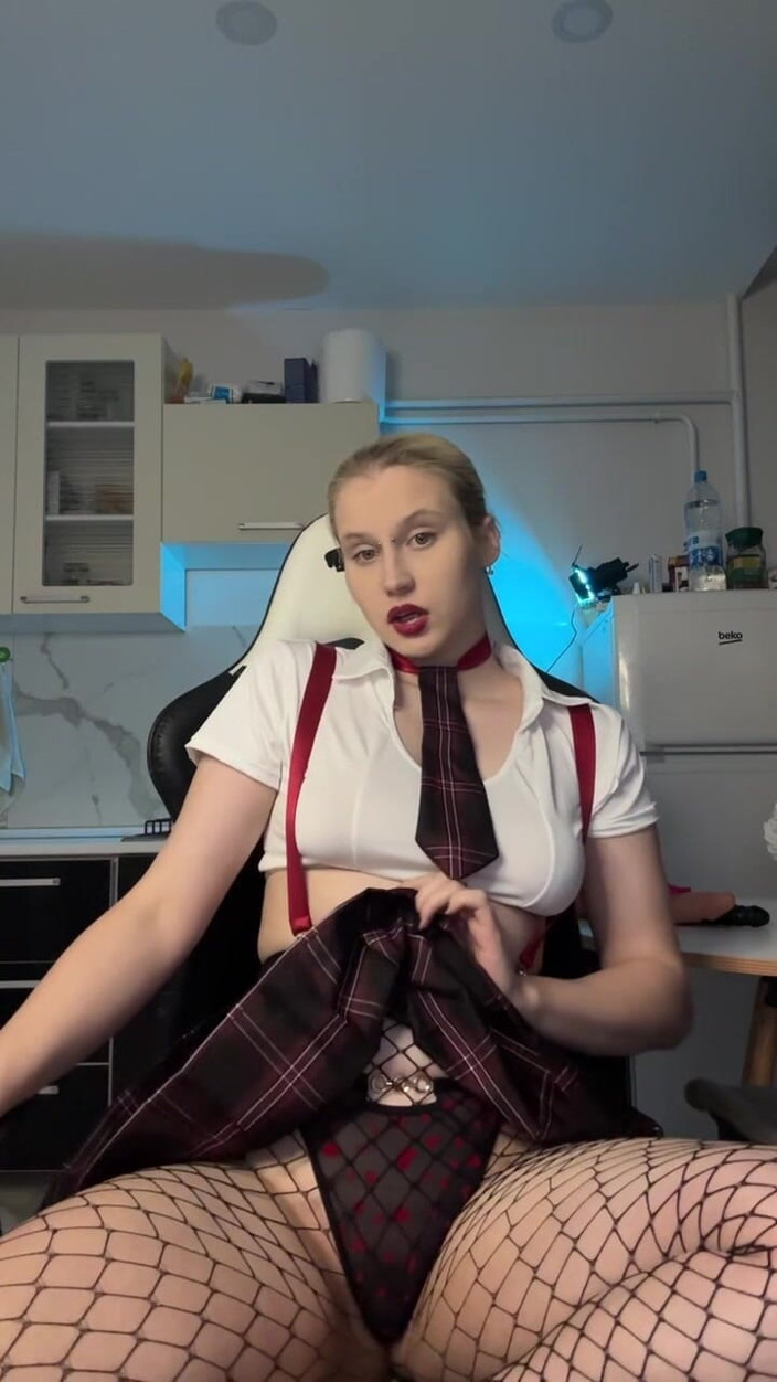 MertyXXX: Я курю одну за одною