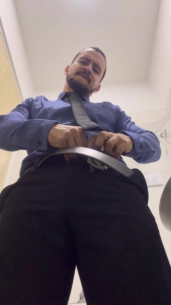Christian_colombian: Huge Cock Arriving Home From Work