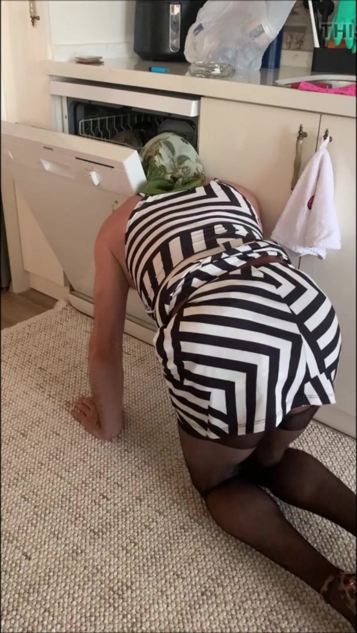 cd_aysemmm: My Head Got Stuck in the Dishwasher, My Stepfather Helped...