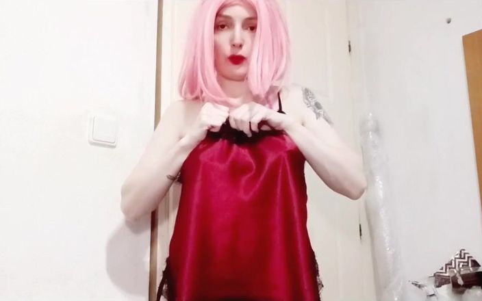 WhiteGoddessAlinaXXX: Розривання багатьох сорочок, червень 2025 року