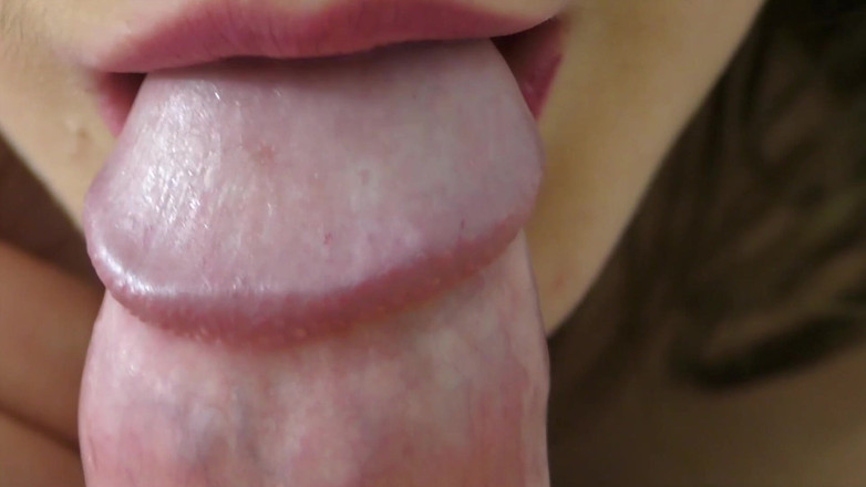 Aqua Pola: BlowJob perlahan pada waktu pagi